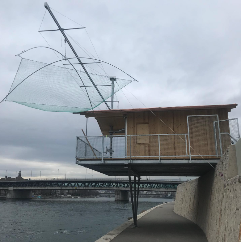 Galgenfischer-Hütte - Sonderkonstruktion am Rhein
